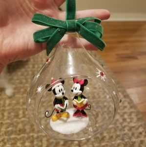 Disney parks ornament minnie mickey Christmas